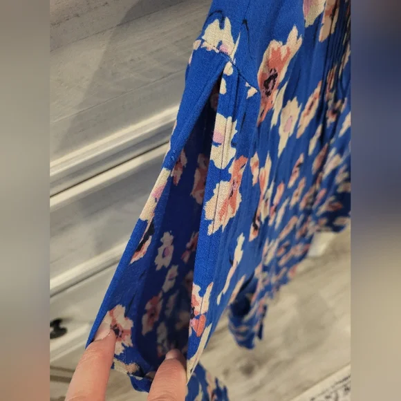 Lucky Brand top - Picture 3 of 3